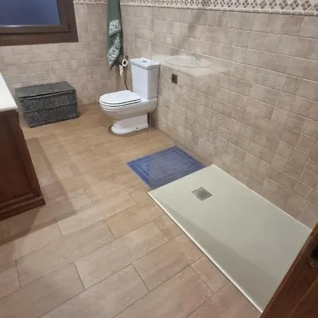 Casa Con Jardin A 15 Minutos De La Playa De La Lanzada